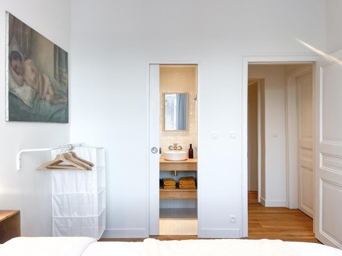 Appartement Spacieux & Calme Avec Vue Sur L'Escaut Турне Екстериор снимка